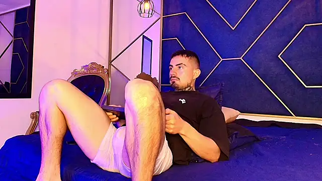 Snapshot of Dallas_Whitee chatting on March 2026 06:44:02 PM Dallas Whitee online show from March 2026 06:44:02 PM