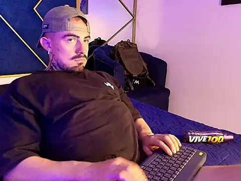 Snapshot of Dallas_Whitee chatting on March 2026 06:56:02 PM Dallas Whitee online show from March 2026 06:56:02 PM