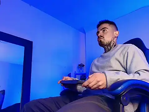 Snapshot of Dallas_Whitee chatting on April 2026 12:57:01 PM Dallas Whitee online show from April 2026 12:57:01 PM