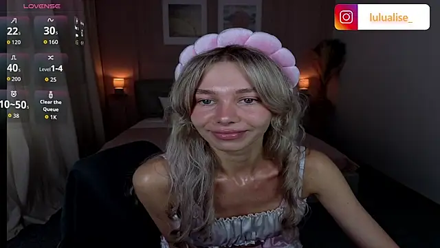 Snapshot of LuluAlis chatting on June 2026 02:48:01 PM LuluAlis online show from June 2026 02:48:01 PM