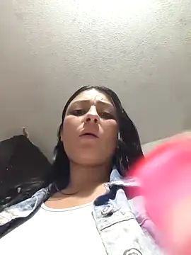 Scarlet Passion online show from April 2026 11:02:01 PM