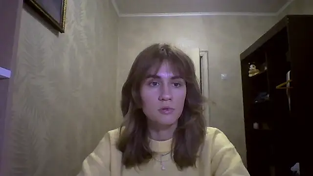 ElenoreHolguin online show from March 2026 06:22:01 PM
