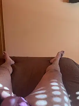 mrweed26 online show from April 2026 04:35:01 PM