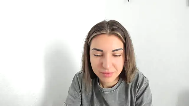 summmmersky1 online show from March 2026 09:23:02 AM