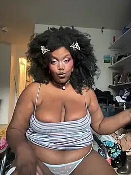 Snapshot of juicy_janet chatting on June 2026 10:56:02 PM juicy janet online show from June 2026 10:56:02 PM