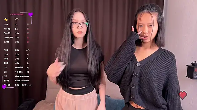 Snapshot of MadnessQueen chatting on April 2026 08:37:01 PM MadnessQueen online show from April 2026 08:37:01 PM