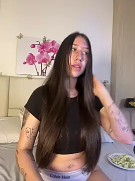 Snapshot of AmberVegaa chatting on March 2026 12:30:01 PM AmberVegaa online show from March 2026 12:30:01 PM