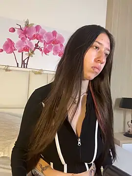 Snapshot of AmberVegaa chatting on March 2026 12:43:02 PM AmberVegaa online show from March 2026 12:43:02 PM