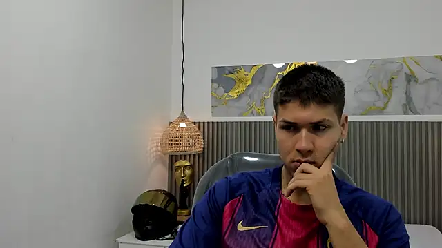 Snapshot of AlessandroFranco chatting on April 2026 12:46:02 PM AlessandroFranco online show from April 2026 12:46:02 PM