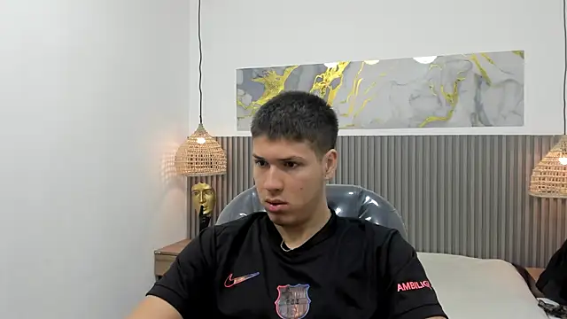 Snapshot of AlessandroFranco chatting on April 2026 01:00:02 PM AlessandroFranco online show from April 2026 01:00:02 PM