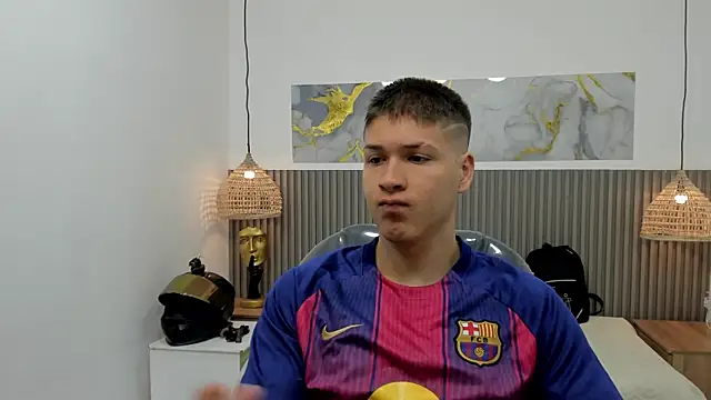 Snapshot of AlessandroFranco chatting on April 2026 02:21:01 PM AlessandroFranco online show from April 2026 02:21:01 PM