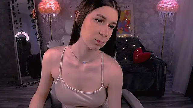 Snapshot of EmyHarrington chatting on March 2026 12:52:01 PM EmyHarrington online show from March 2026 12:52:01 PM