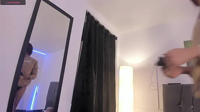 Snapshot of Alisson-Miller chatting on March 2026 11:08:02 PM Alisson-Miller online show from March 2026 11:08:02 PM