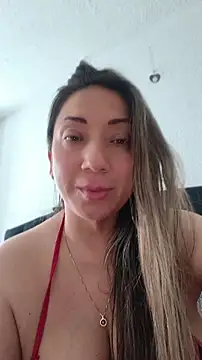 emma0304 online show from April 2026 01:05:02 PM