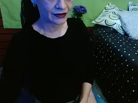 Snapshot of _Alexandra_Jones chatting on April 2026 04:46:01 AM Alexandra Jones online show from April 2026 04:46:01 AM