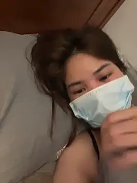 Snapshot of Emma_2603 chatting on April 2026 10:25:02 PM Emma 2603 online show from April 2026 10:25:02 PM