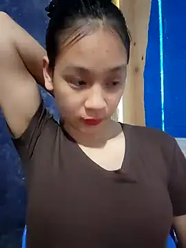 Snapshot of -Hicici- chatting on May 2026 11:12:03 PM -Hicici- online show from May 2026 11:12:03 PM