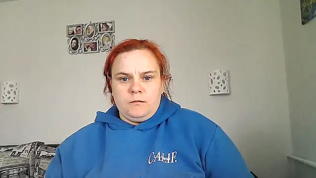 DollyGersonn online show from April 2026 03:14:02 PM