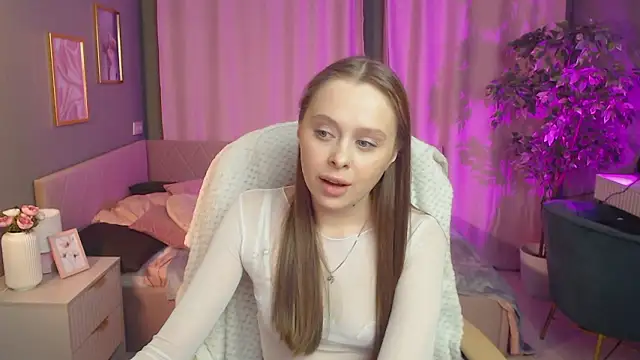 Snapshot of Megg_Ryan chatting on March 2026 02:10:01 PM Megg Ryan online show from March 2026 02:10:01 PM