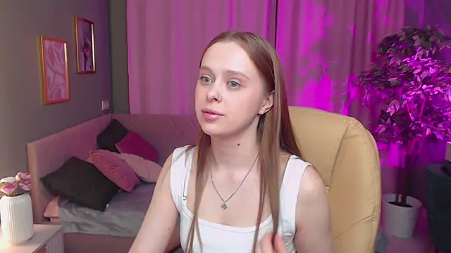 Snapshot of Megg_Ryan chatting on March 2026 02:06:01 PM Megg Ryan online show from March 2026 02:06:01 PM