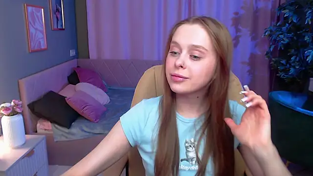 Snapshot of Megg_Ryan chatting on March 2026 02:18:01 PM Megg Ryan online show from March 2026 02:18:01 PM