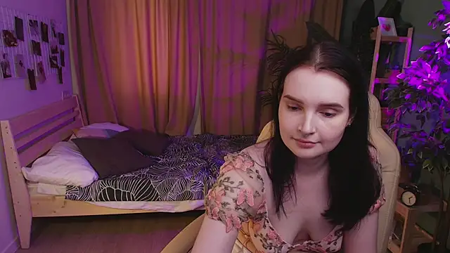 Snapshot of Kristen_Bellle chatting on April 2026 04:57:01 AM Kristen Bellle online show from April 2026 04:57:01 AM