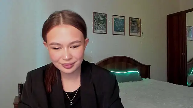 Snapshot of kittiangel00 chatting on March 2026 09:25:01 AM kittiangel00 online show from March 2026 09:25:01 AM