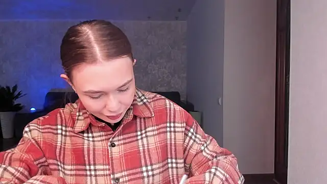 Snapshot of kittiangel00 chatting on April 2026 04:23:02 AM kittiangel00 online show from April 2026 04:23:02 AM