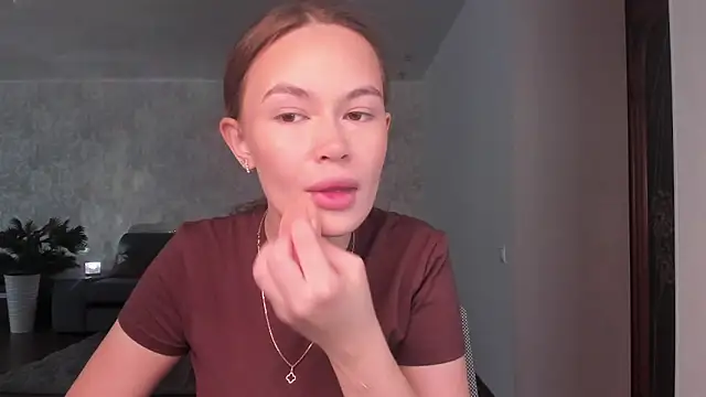 Snapshot of kittiangel00 chatting on April 2026 04:24:02 AM kittiangel00 online show from April 2026 04:24:02 AM