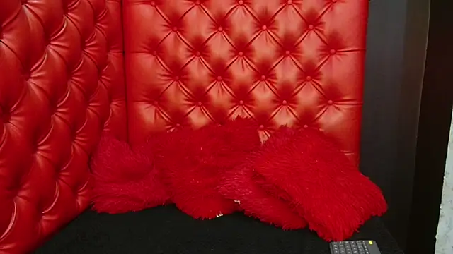 LadyMiax online show from March 2026 03:17:01 AM