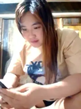 Snapshot of YAONIKUTE chatting on April 2026 01:47:02 PM YAONIKUTE online show from April 2026 01:47:02 PM