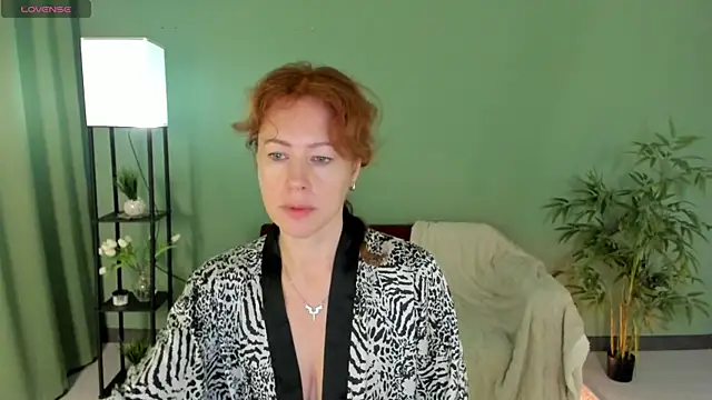 LeticiaRomano online show from July 2026 06:47:02 AM