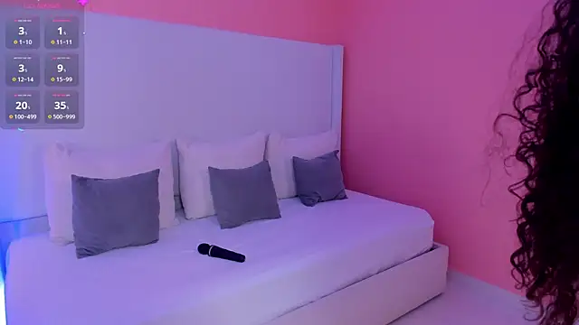 Snapshot of luna_veega chatting on April 2026 05:24:02 PM luna veega online show from April 2026 05:24:02 PM