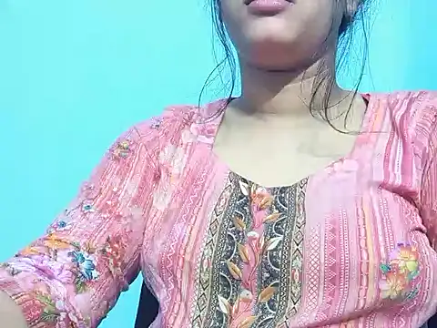 Emma 4433 online show from March 2026 06:01:01 PM