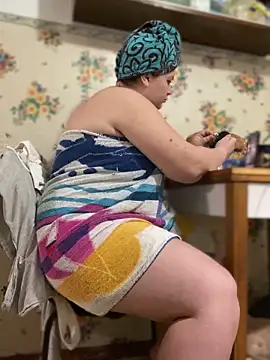 Nenssy555 online show from May 2026 07:11:01 PM