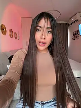 SaraValentina11 online show from March 2026 04:24:01 PM