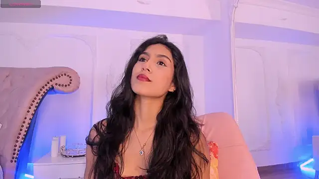 Snapshot of LucianaBlanco_ chatting on May 2026 08:27:02 PM LucianaBlanco online show from May 2026 08:27:02 PM