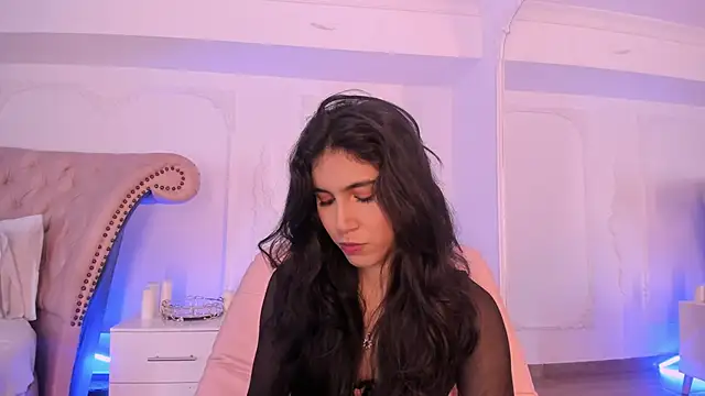 Snapshot of LucianaBlanco_ chatting on May 2026 08:59:01 PM LucianaBlanco online show from May 2026 08:59:01 PM