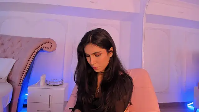 Snapshot of LucianaBlanco_ chatting on May 2026 07:29:01 PM LucianaBlanco online show from May 2026 07:29:01 PM