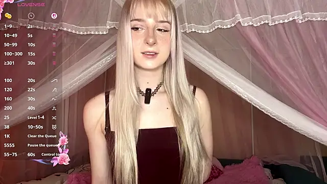 OnlyEva1 online show from April 2026 08:59:01 AM