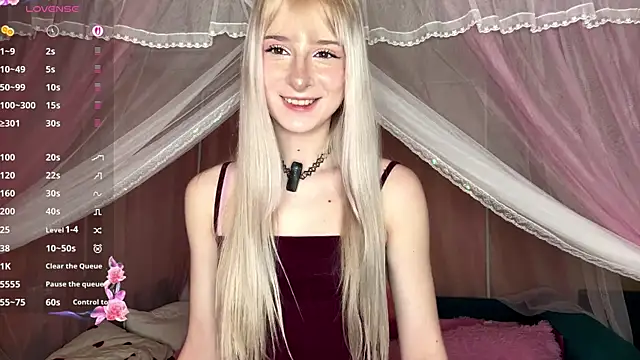 OnlyEva1 online show from April 2026 08:26:02 AM