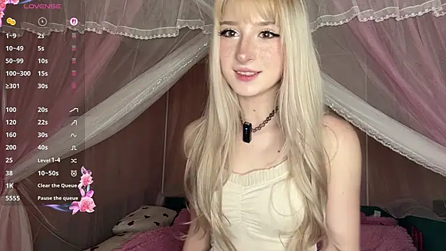 OnlyEva1 online show from April 2026 10:11:01 AM