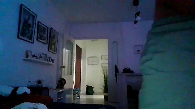 yanick931 online show from April 2026 03:04:02 AM