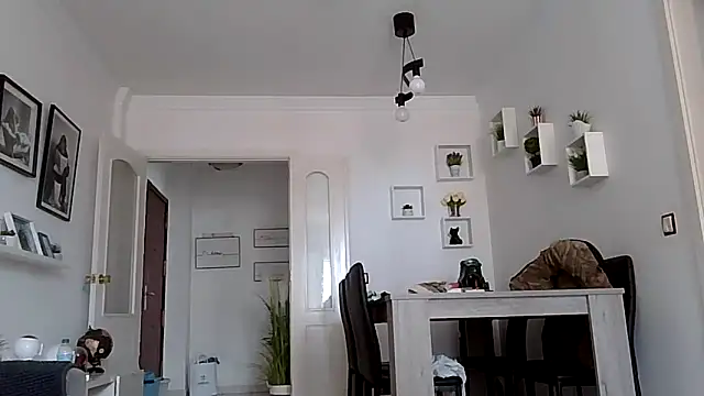 yanick931 online show from April 2026 11:19:02 AM