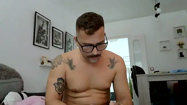 Snapshot of yanick931 chatting on June 2026 02:59:02 PM yanick931 online show from June 2026 02:59:02 PM