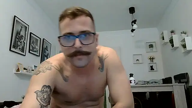 Snapshot of yanick931 chatting on July 2026 03:48:02 PM yanick931 online show from July 2026 03:48:02 PM