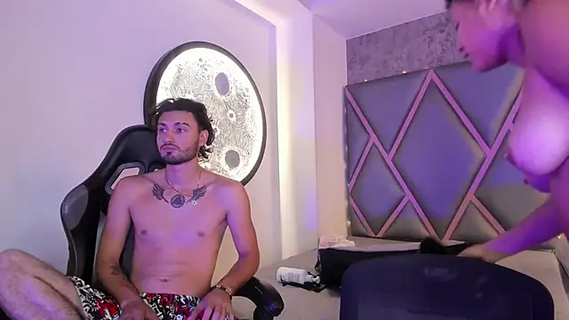 Wolf Kitty online show from April 2026 01:41:01 PM