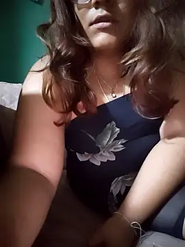 Snapshot of blurosa chatting on April 2026 06:40:01 AM blurosa online show from April 2026 06:40:01 AM