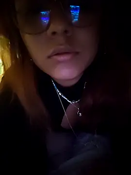 Snapshot of blurosa chatting on April 2026 11:05:01 PM blurosa online show from April 2026 11:05:01 PM