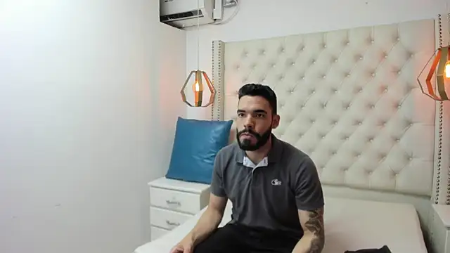 JEAN LEWIS2 online show from April 2026 07:20:02 PM